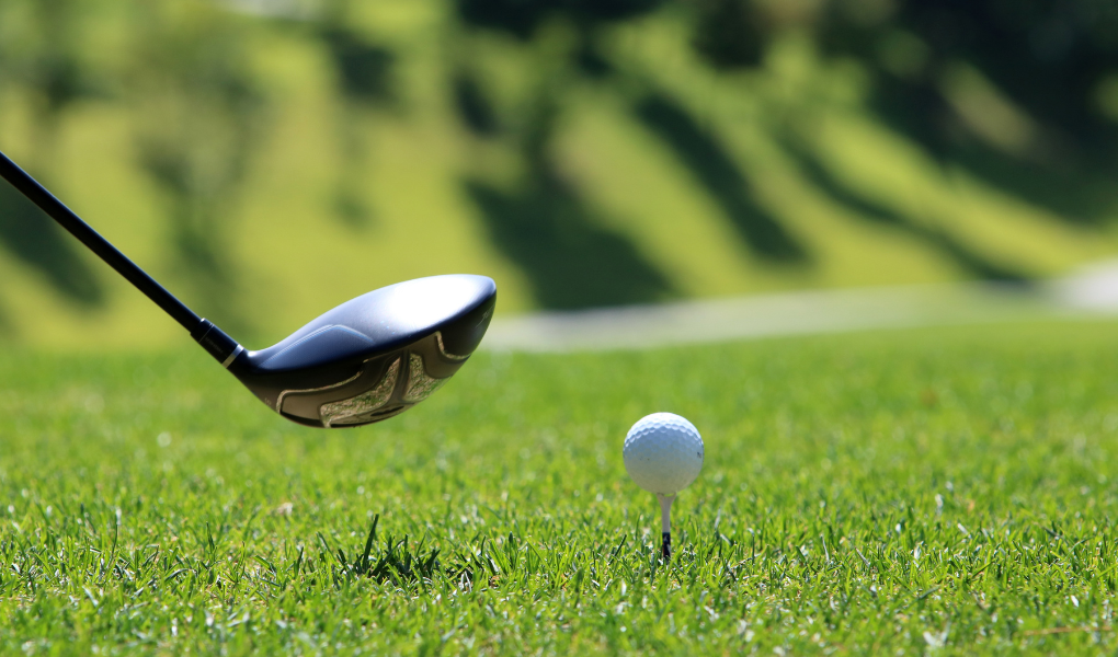 Tee Off with THC: How Cannabis Drinks Are Elevating Golf Performance
